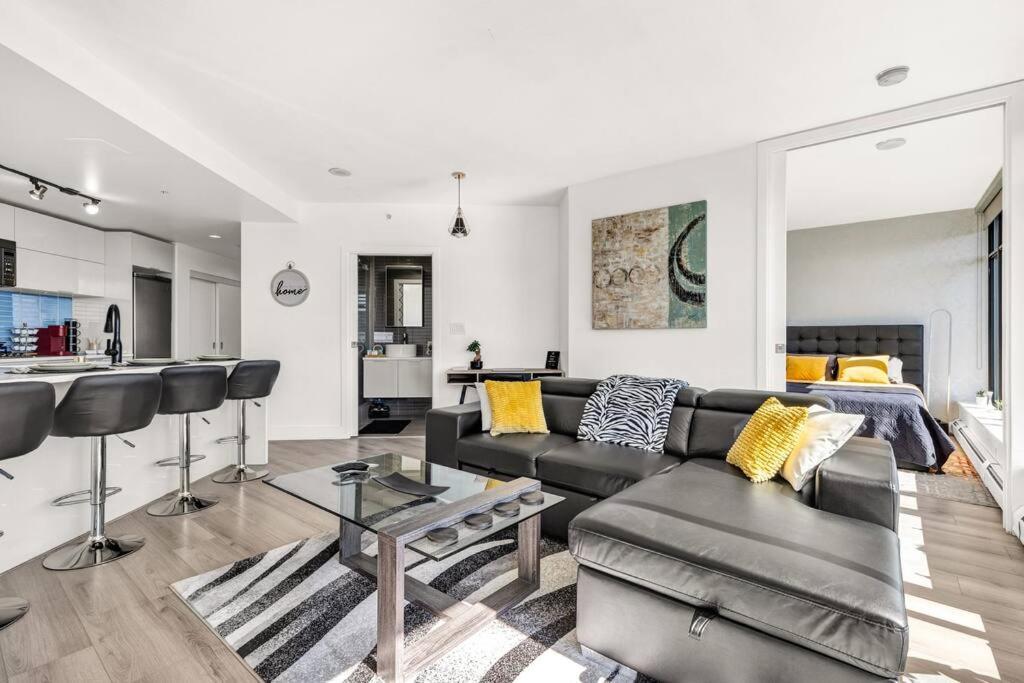 Central Luxury Apartment With Best City Views! Vancouver Exteriér fotografie