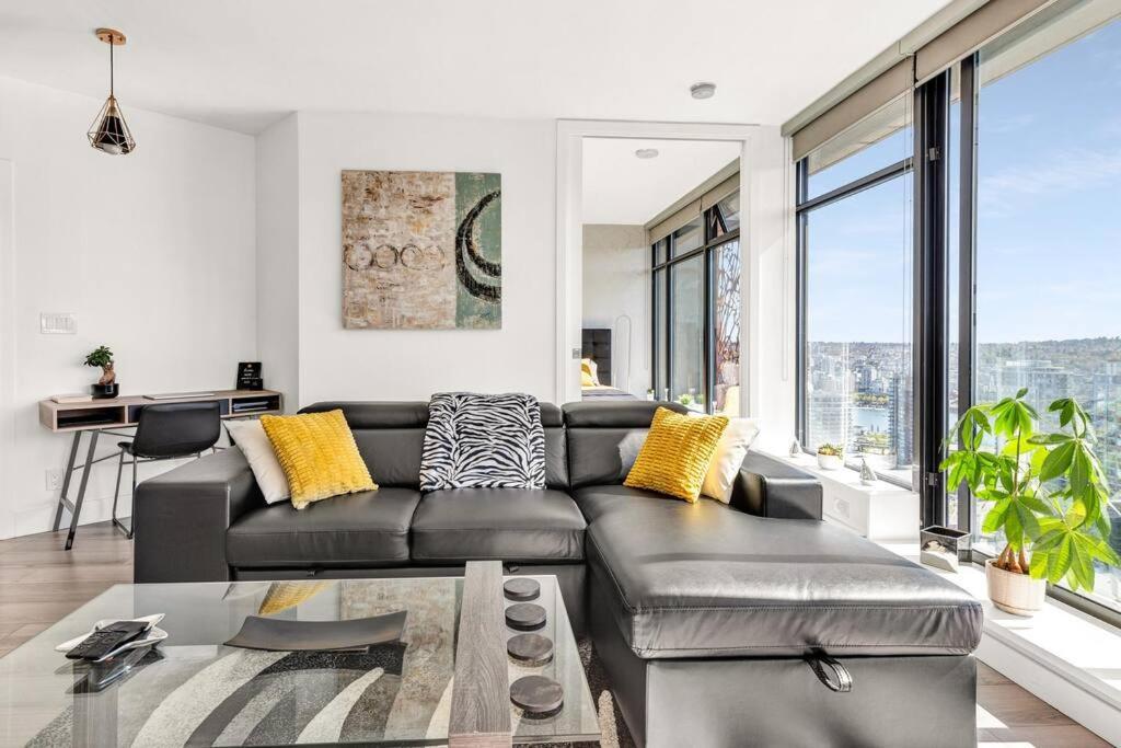 Central Luxury Apartment With Best City Views! Vancouver Exteriér fotografie
